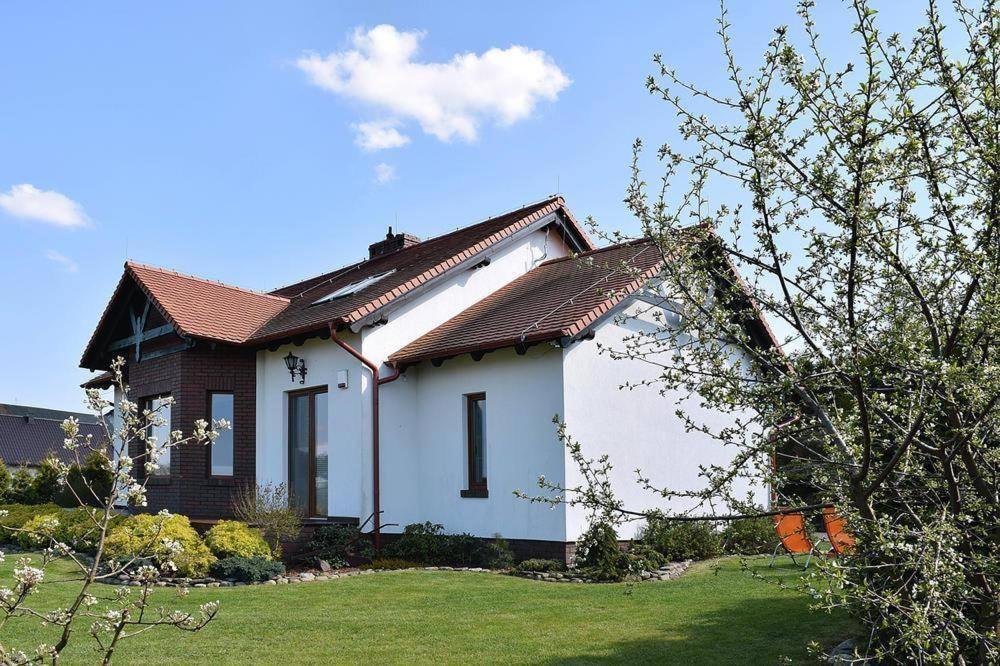 Dom U Zbyszka Z Prywatna Plaza Kiedrowice Exterior foto